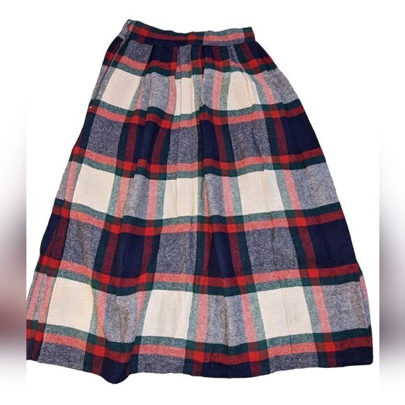 Vintage handmade wool plaid skirt - Picture 3 of 6